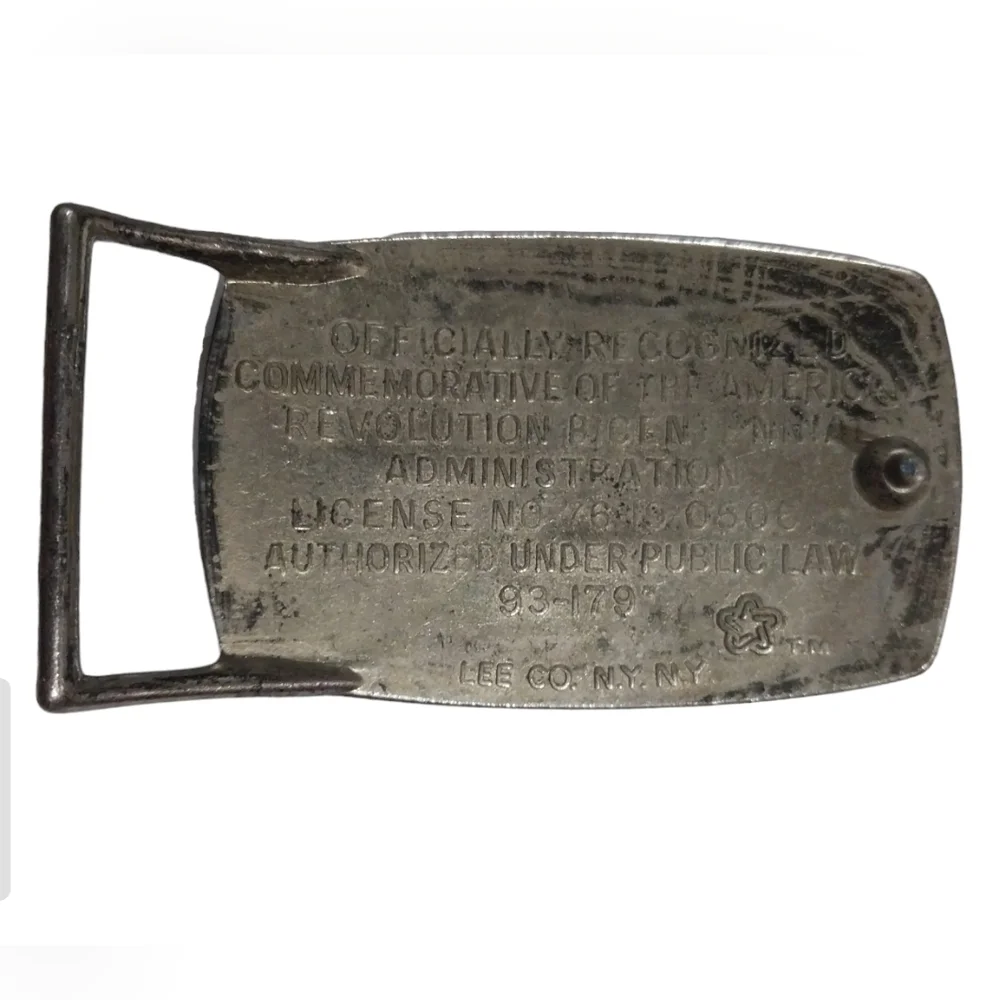 Vintage belt buckle American revolution bicentennial